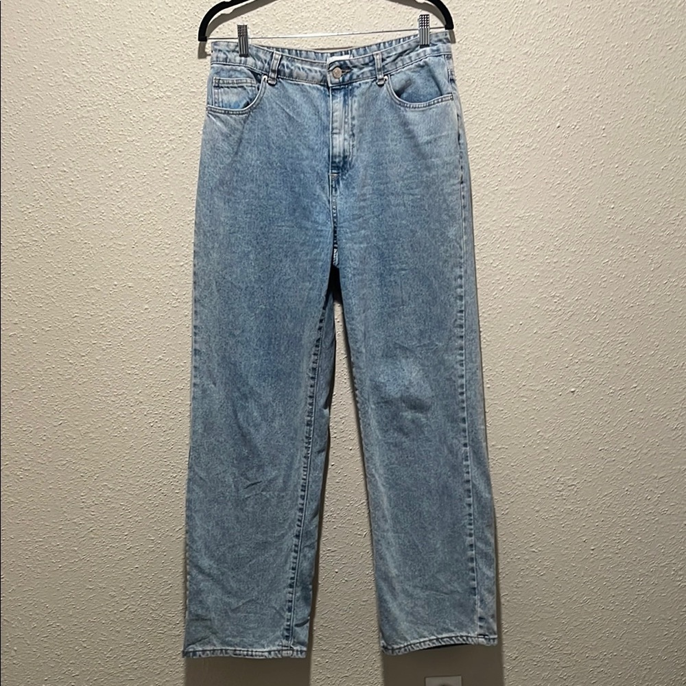 Forever 21 Blue Straight Jeans Classic Denim - Picture 1 of 3